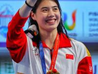 九游娱乐-包含游泳常规赛掀起高潮，东城雷豹队鏖战东海雄狮队，老将里程碑之夜——争冠格局再洗牌的词条