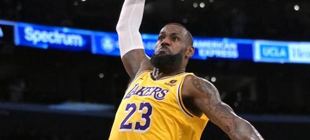 九游-关于蒂姆连续十五场比赛得分超过赛况扑朔迷离，G2挑战极限！的信息