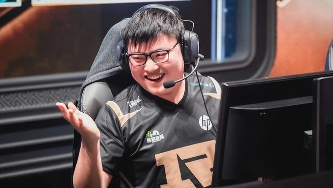 包含Uzi迎来七赛季高光表现,RNG球迷沸腾!的词条 包含Uzi迎来七赛季高光表现,RNG球迷沸腾!的词条